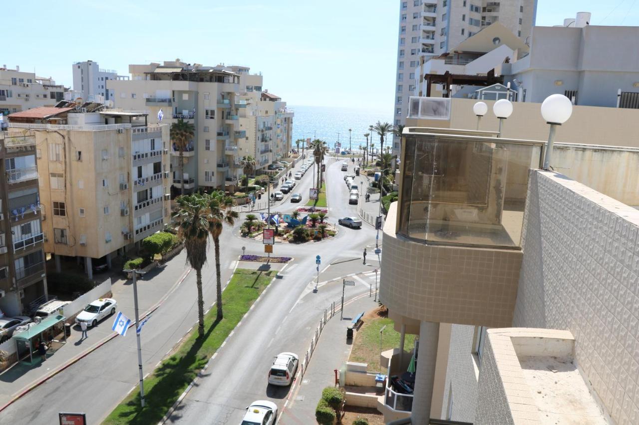 Beutifull View Of Batyam Apartment Bat Yam Ngoại thất bức ảnh